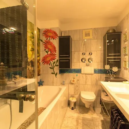 Rodenkirchen Living Apartment *