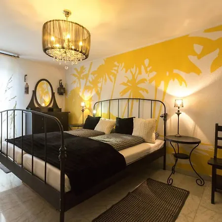 Apartment Rodenkirchen Living